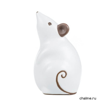 Игрушка из селадонового фарфора "Мышонок". Цена: 920 ₽ руб.