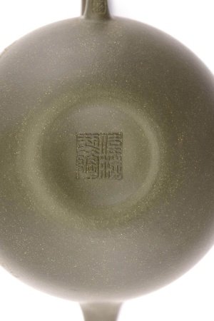 Чайник из исинской глины «Хозяин джунглей». Цена: 8 170 ₽ руб.