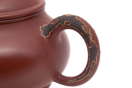 Чайник из исинской глины мастера Линь Ючжэнь «Чувство вкуса», 240 мл.. Цена: 11 710 ₽ руб.
