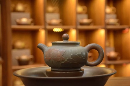 Глиняный чайник «Цветочный чай». Цена: 16 520 ₽ руб.