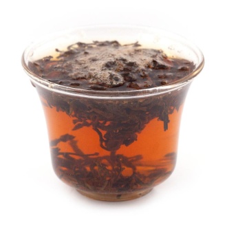 Красный чай Мэнсун шайхун (Красный чай с гор Мэнсун высушенный под солнцем)