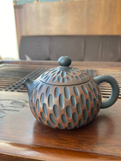 Глиняный чайник из Цзяньшуй, Юньнань "Насечки", 150 мл. Цена: 10&nbsp;870 ₽ руб.