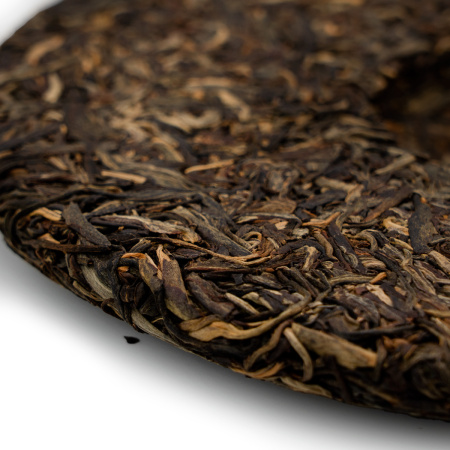 Pressed Raw Pu-erh Tea - Шэн пуэр 2018 г. "Лаобаньчжан" завода "Кайшуньхао" 400 г, 