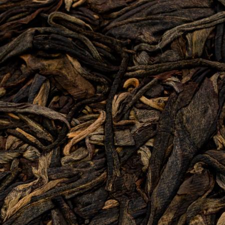 Pressed Raw Pu-erh Tea - Шэн пуэр 2018 г. "Лаобаньчжан" завода "Кайшуньхао" 400 г, 