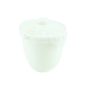 Походный чайный сервиз "Блен-де-блана" Походный чайный сервиз "Блен-де-блана". Цена: 7 520 ₽ руб.